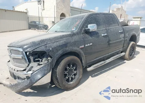 2015 Ram 1500 Laramie из США, поврежденный, VIN 1C6RR7NT1FS711834